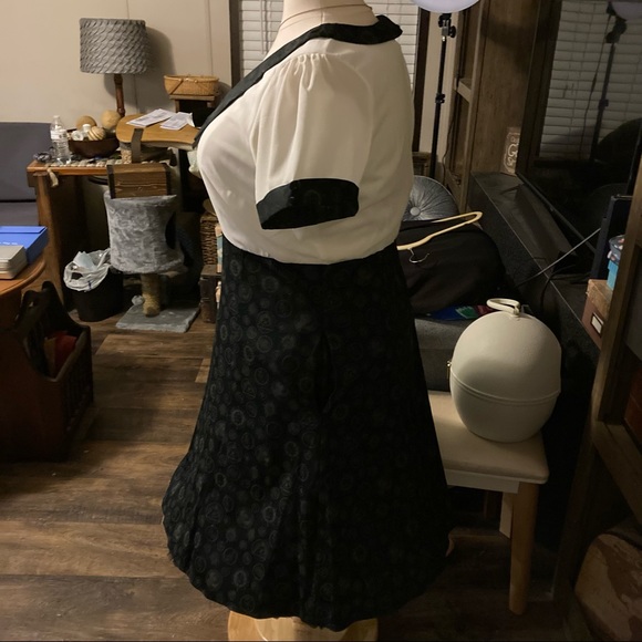 NWOT FANTASTIC BEASTS LIMITED EDITION DRESS SIZE18 - Picture 11 of 14